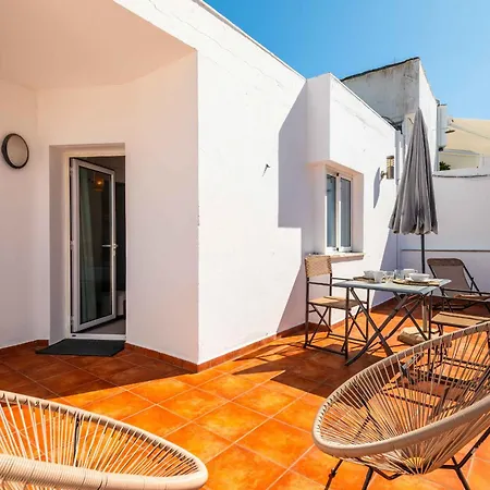 Downtown Rooftop 1 Bedroom Apartment *