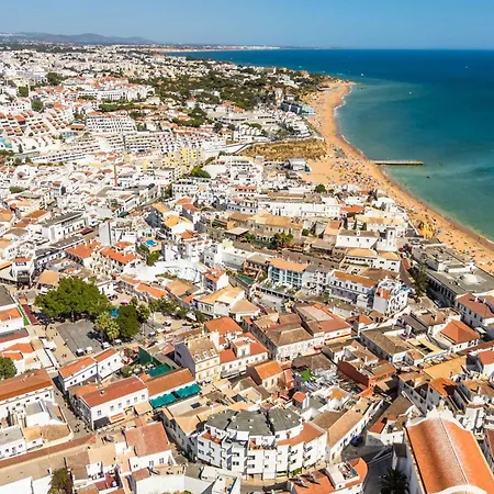 Downtown Rooftop 1 Bedroom * Albufeira