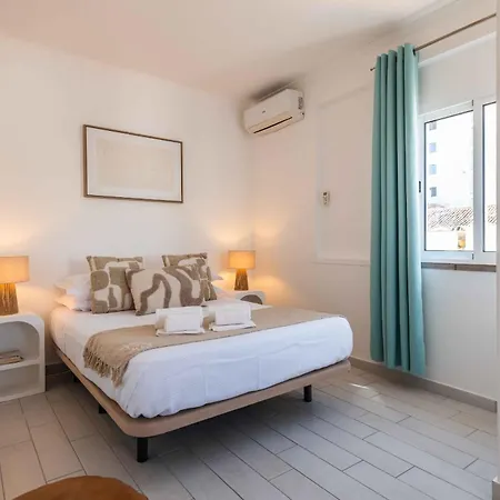 Downtown Rooftop 1 Bedroom Apartment